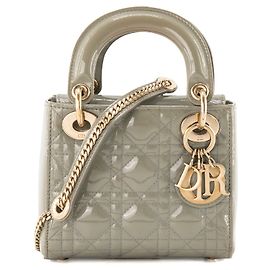 DIOR - Mini Lady Dior Schultertasche aus lackiertem Cannage-Leder in Khaki-Grün