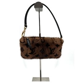 Louis Vuitton Milla — Pochette Vison Mink, 2004