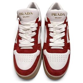 Sneaker Prada bianche e rosse in pelle e camoscio