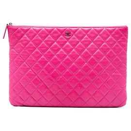 Clutch Chanel Large Quilted Caviar O Case Rosa