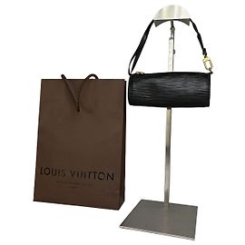Bolsa Crossbody com Aba Louis Vuitton Epi Vintage 1991 Preta