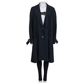Abrigo Chanel negro con detalles de correas doradas, NWOT, Talla 42/ XL de segunda mano