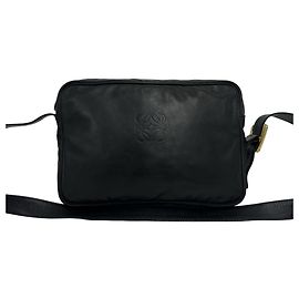 Bolsa de Ombro em Couro Loewe Vintage Anagram Logo