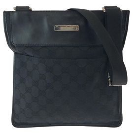 GUCCI GG Canvas Shoulder Bag