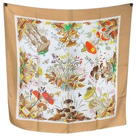 Gucci Pañuelo Vintage de Seda Setas Accornero Beige 88x88