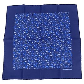 Lenço de Seda Hermès Vintage Azul Marinho com Motivo de Veados e Flores 40x40