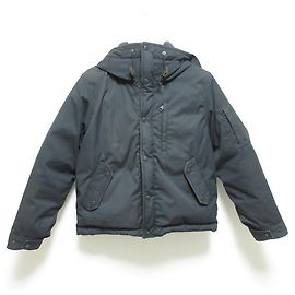 THE NORTH FACE 65/35 Mountain Short Down Jacket