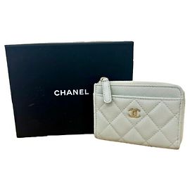 Portamonete Chanel in pelle verde chiaro
