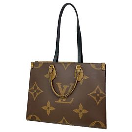 Sac cabas Louis Vuitton Monogram Giant Reverse OnTheGo MM