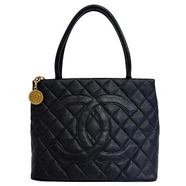 Bolso de mano Chanel Reissue Tote en piel Caviar