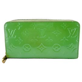 Louis Vuitton Monogram Vernis Langbeutel