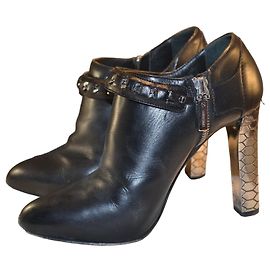 Roberto Cavalli Black Leather Metallic Heel Ankle Boots
