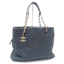 Chanel Shopper aus schwarzem Leder