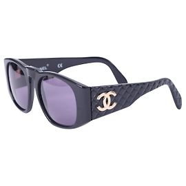 Occhiali da sole Chanel Black Quilted CC