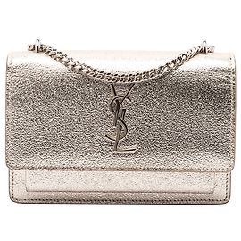 Autre Marque Saint Laurent Sunset Wallet on Chain Mini Crossbody-Tasche aus metallischem Kalbsleder mit goldenem Monogramm