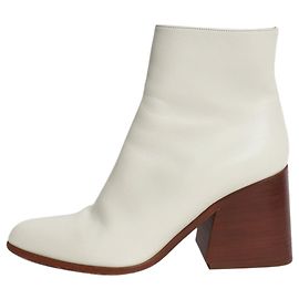 Gabriela Hearst Botas de cano curto em couro creme - tamanho EU 41 (UK 8)