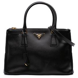 Prada Bolsa Galleria Double Zip Small em couro Saffiano preto