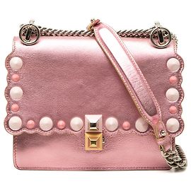 Borsa a tracolla Fendi Pink Mini Scalloped Metallic Studded Leather Kan I