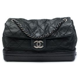 Chanel Black Quilted Iridescent Calfskin VIP Flap