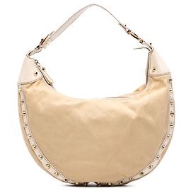 Bolsa Hobo Fendi em lona bege com tachas