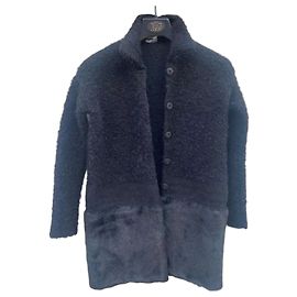 Emporio Armani Cardigan aus schwarzer Wolle mit Kunstpelz