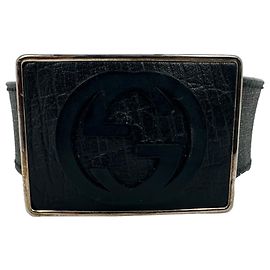 Gucci Interlocking G Plaque Gürtel aus schwarzem Leder