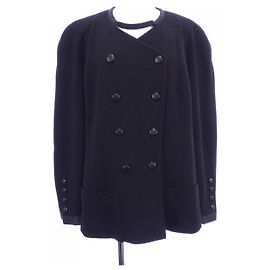 Chanel Jacke ohne Kragen