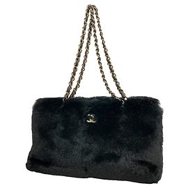 Bolsa de ombro de pele Chanel preta
