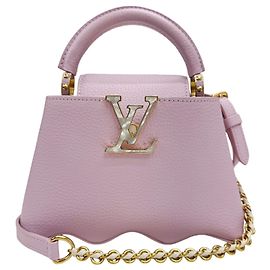 Bolsa de Ombro Mini Capucines Louis Vuitton