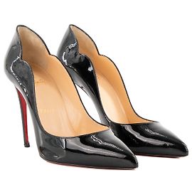 Christian Louboutin LOUBOUTIN - Salones Hot Chick Louboutin en cuero charol negro (T39,5)