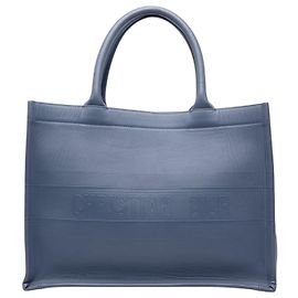 Book Tote Dior Medium in pelle goffrata Blu