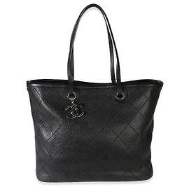 Borsa Chanel Shopping Fever Tote in pelle caviar matelassé nera