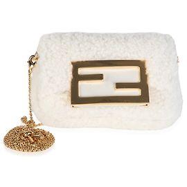 Fendi Charm Baguette Nano Maxi Buckle in shearling crema
