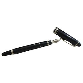 Montblanc Meisterstück Mozart Pluma Estilográfica Oro y Negro