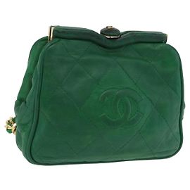 Borsa a tracolla CHANEL Matelasse con catena in pelle d'agnello verde e CC dorato