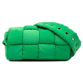 Borsa a tracolla Bottega Veneta Maxi Intrecciato Padded Tech Cassette