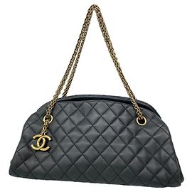 Bolsa de Ombro com Corrente Chanel Matelassé