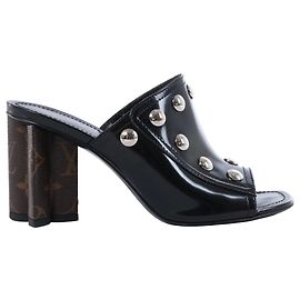 Louis Vuitton Silhouette Patent Mules in Black BR1211, Size EU 37
