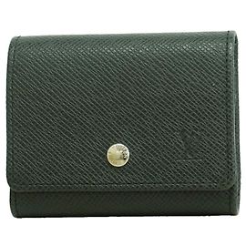 Louis Vuitton Taiga Portemonnaie Sergey M32562 Coin Case