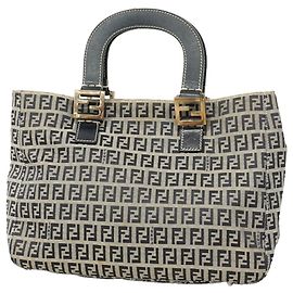 Fendi Zucchino Handtasche aus Nylon-Canvas