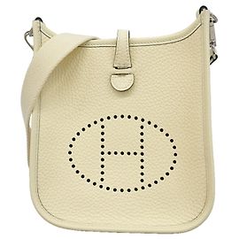 Hermès Bolsa de ombro Hermes Cream Taurillon Clemence