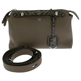 Fendi ROMA By The Way Schultertasche