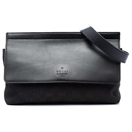 Borsetta cintura Gucci in tela GG nera e pelle con banda Web