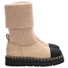 Botas de media pantorrilla en lana y ante beige con detalles de cadena CC de Chanel