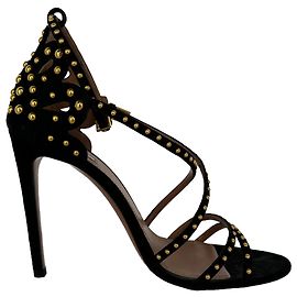 Alaïa Pumps mit Nieten-Details aus schwarzem Wildleder