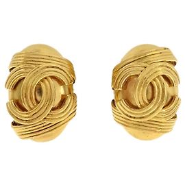 Chanel Vintage CC Logo Oval Clip on Gold Plated