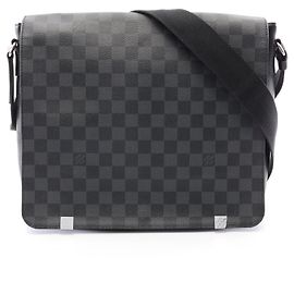 Bolso de hombro Louis Vuitton District MM NM