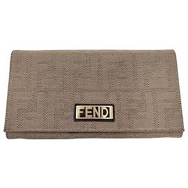 Carteira Longa de Couro Fendi Logo Continental