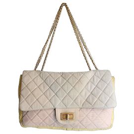 Chanel 2.55 Sac à Main en Tissu Tricolore Gris, Rose et Jaune