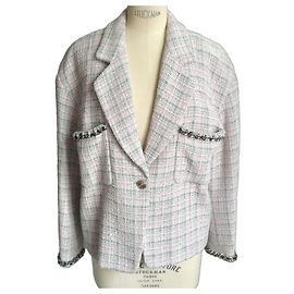 Chanel Rosa und Grüne Tweed-Jacke